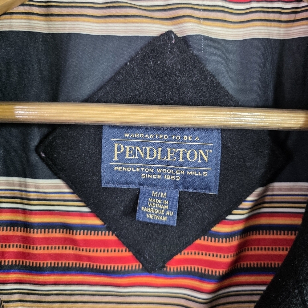 Pendleton wool coat - Picture 9 of 12